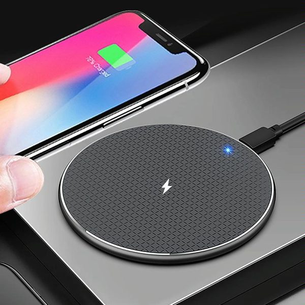 10W Non Slip Smart Cooling Wireless Charger - Image 8
