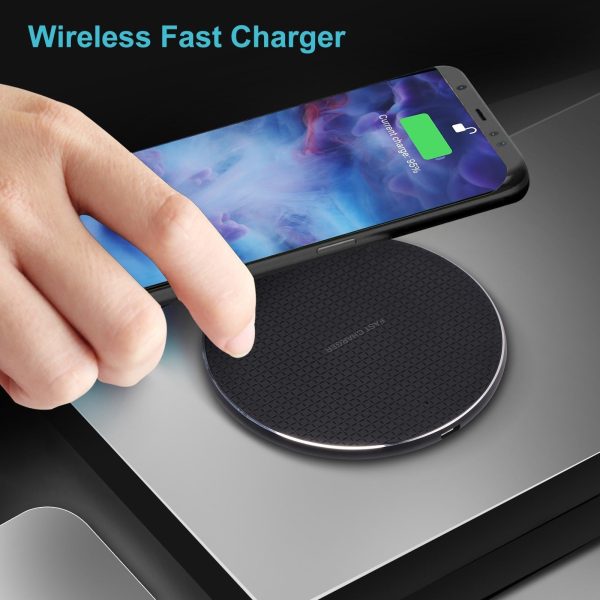 15W Plaid Desktop Wireless Charger - Black - Image 6